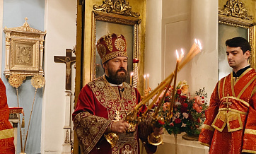 В Пасхальную ночь митрополит Волоколамский Иларион совершил торжественное богослужение