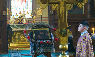 Утреня Великой Пятницы с чтением двенадцати Страстных Евангелий. 9 апреля 2026 года